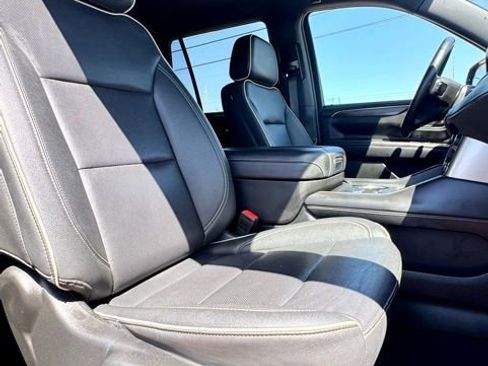 Used 2024 Chevrolet Tahoe Premier RWD image 14