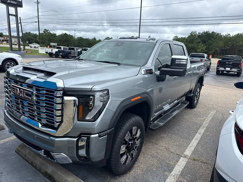 New 2026 GMC Sierra 2500 Denali w/ Denali Reserve Package AWD/4WD image 1