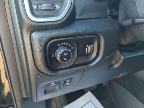 Used 2025 RAM 1500 Big Horn image 34