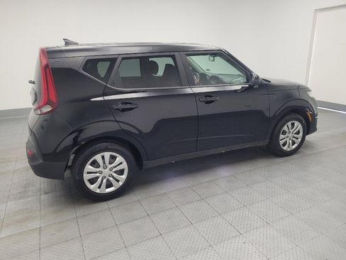 Used 2020 Kia Soul LX image 10