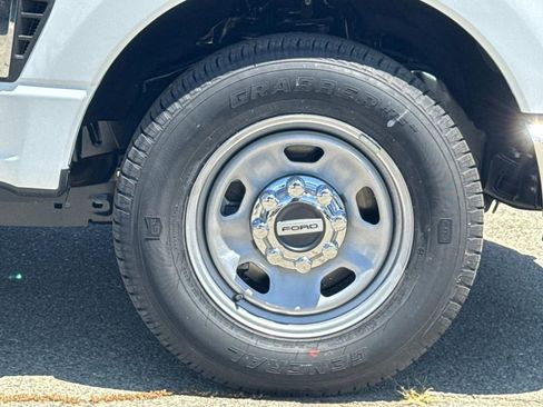 New 2025 Ford F350 XL w/ XL Chrome Package RWD image 32