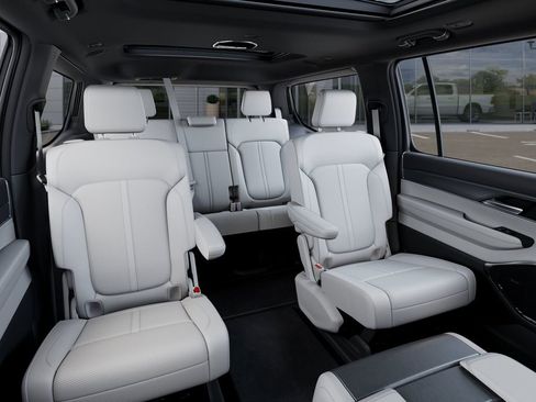 New 2026 Jeep Grand Wagoneer Limited AWD/4WD image 15