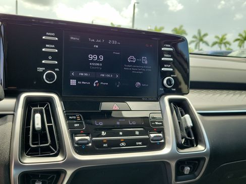 Used 2021 Kia Sorento S FWD image 24