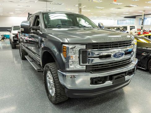 Used 2018 Ford F250 XLT image 4