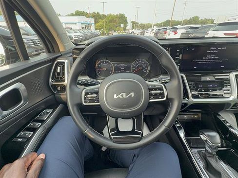 Used 2022 Kia Sorento SX AWD/4WD image 14