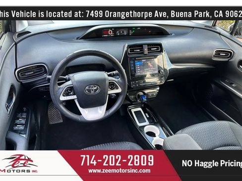 Used 2016 Toyota Prius Three image 17