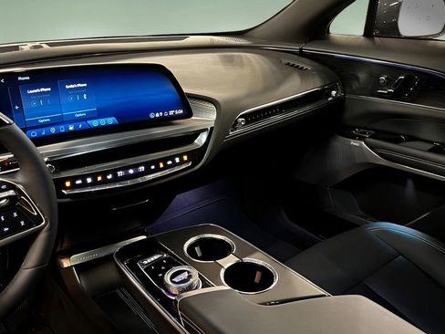 Used 2024 Cadillac Lyriq Sport w/ LPO, Floor Liner Package image 27