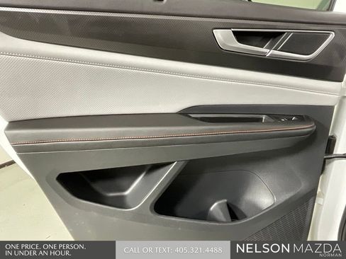 Used 2024 Volkswagen Atlas Peak Edition SEL image 21