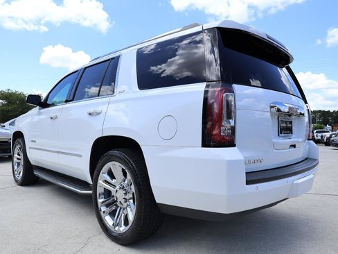 Used 2017 GMC Yukon SLT w/ Premium Edition RWD image 4