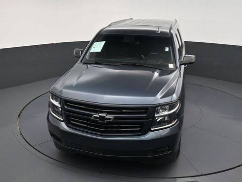 Used 2019 Chevrolet Suburban Premier AWD/4WD image 19