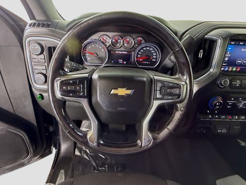 Used 2020 Chevrolet Silverado 1500 LT image 13