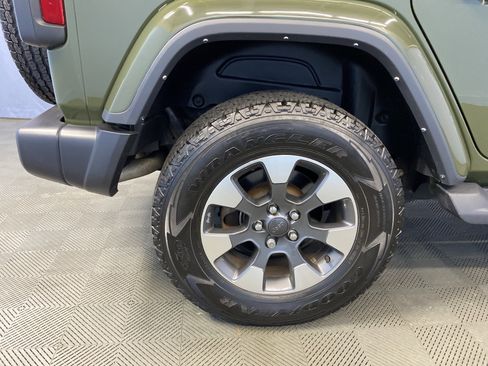 Certified 2021 Jeep Wrangler Unlimited Sahara image 34
