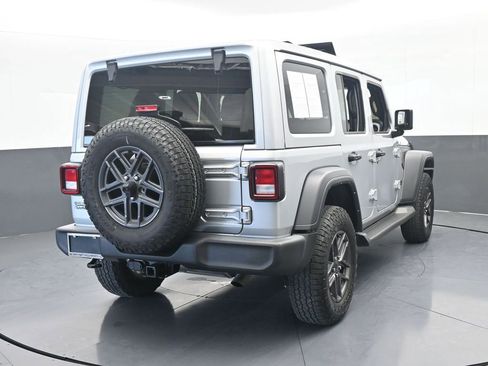 Used 2024 Jeep Wrangler Sport S AWD/4WD image 5