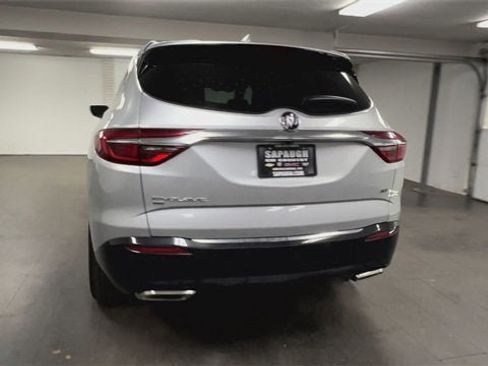 Used 2021 Buick Enclave Essence w/ Sport Touring Edition image 7