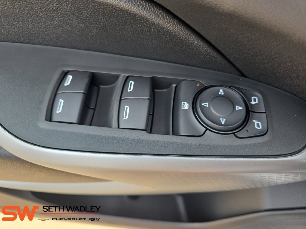New 2026 Chevrolet Trax LS w/ LS Convenience Package FWD image 29
