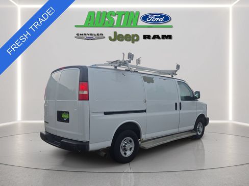 Used 2012 Chevrolet Express 2500 RWD image 5