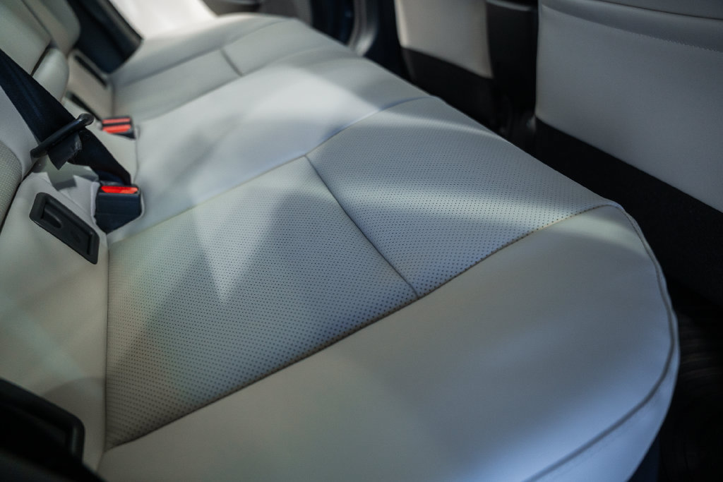 New 2027 Toyota Prius XLE AWD/4WD image 32