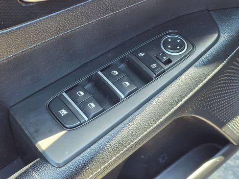 Used 2021 Kia Forte GT-Line image 21