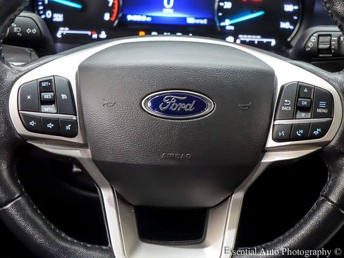 Used 2022 Ford Explorer XLT AWD/4WD image 19