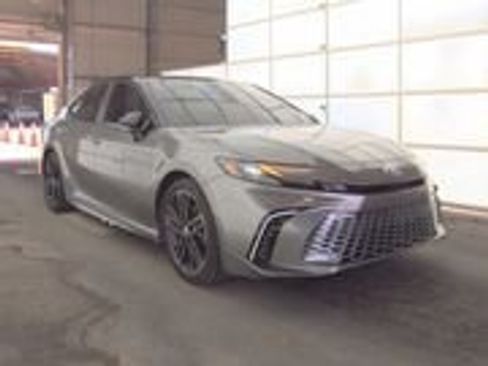Used 2025 Toyota Camry XSE FWD image 1