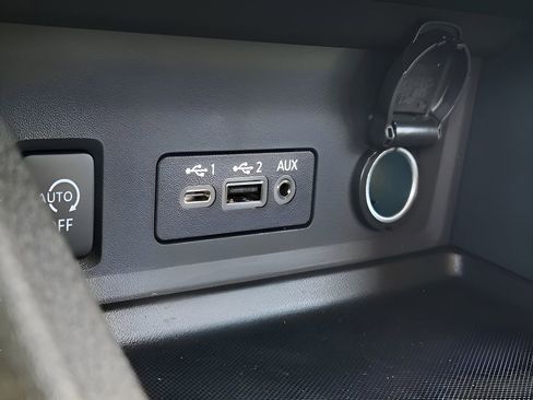 Used 2025 Nissan Sentra SV w/ Trunk Package FWD image 22