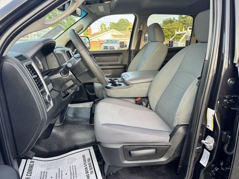 Used 2015 RAM 2500 Tradesman w/ Chrome Appearance Group image 14