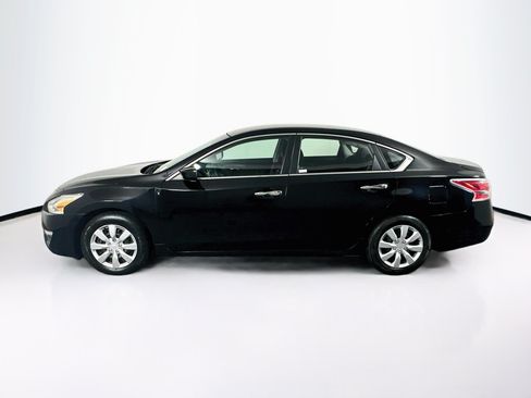 Used 2013 Nissan Altima 2.5 S FWD image 4