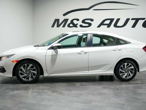Used 2016 Honda Civic EX image 3