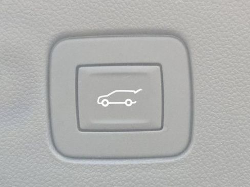 Used 2024 Buick Envista Sport Touring w/ Convenience I Package FWD image 20