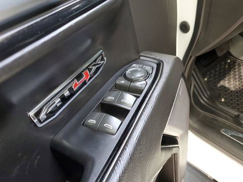 Used 2023 GMC Sierra 1500 AT4X image 18