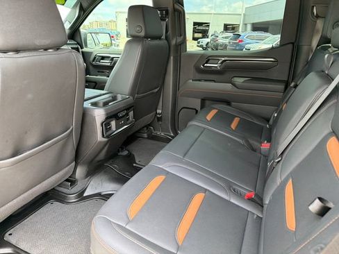 Used 2025 GMC Sierra 1500 AT4 w/ AT4 Premium Package AWD/4WD image 22