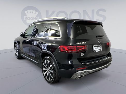 Used 2021 Mercedes-Benz GLB 250 4MATIC image 4