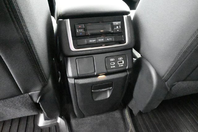 Used 2023 Subaru Ascent Onyx Edition AWD/4WD image 28
