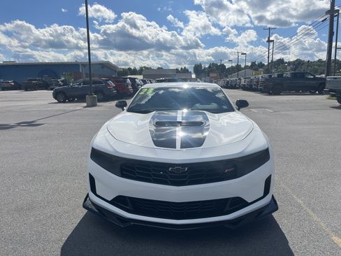 Used 2023 Chevrolet Camaro LT w/ RS Package RWD image 10