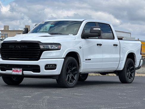New 2026 RAM 1500 Laramie AWD/4WD image 7
