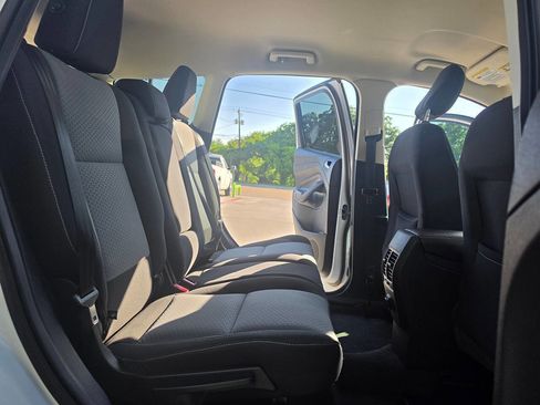 Used 2018 Ford Escape SE w/ SE Sync 3 Package AWD/4WD image 28