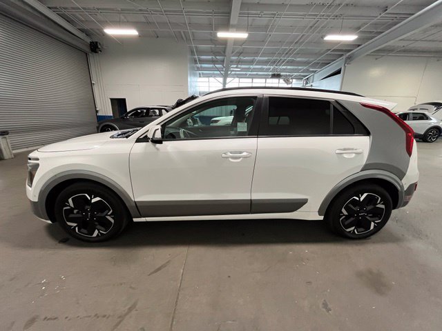 Used 2023 Kia Niro Wave FWD image 6