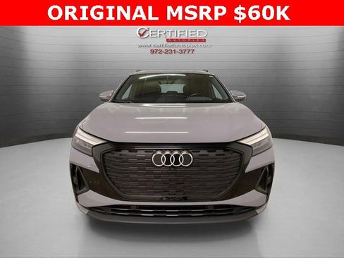 Used 2024 Audi Q4 e-tron Premium w/ Convenience Package image 2
