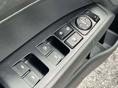 Used 2020 Hyundai Elantra Limited w/ Cargo Package (C1) image 14