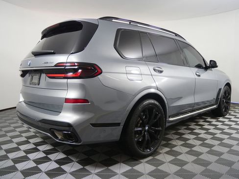 Certified 2023 BMW X7 xDrive40i w/ Executive Package image 3