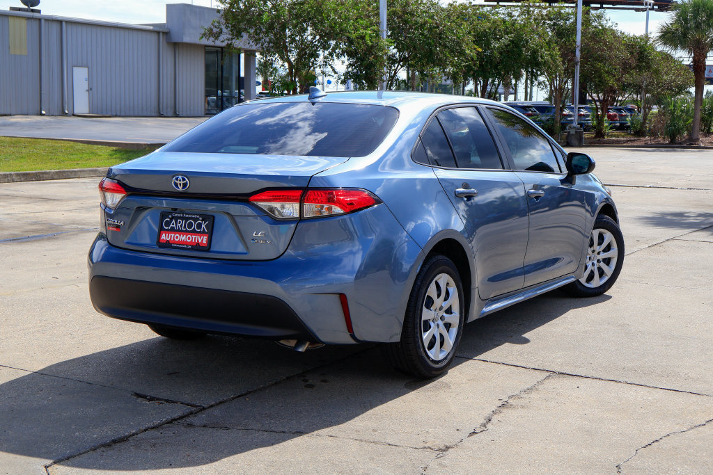 Used 2026 Toyota Corolla LE FWD image 3