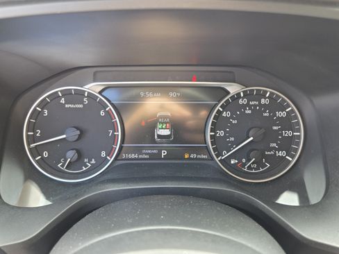 Used 2023 Nissan Rogue SV FWD image 23