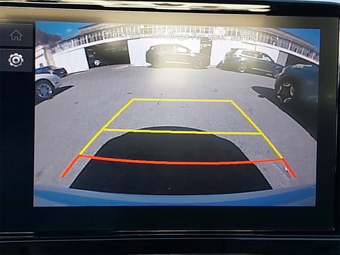 Certified 2023 Kia Forte LXS w/ LXS Technology Package image 24