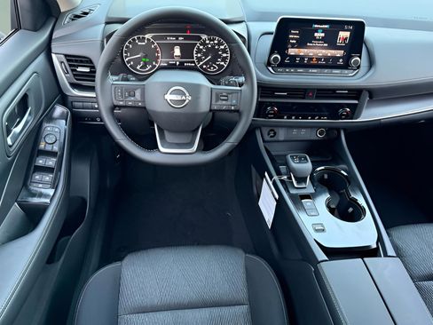 New 2026 Nissan Rogue SV image 18