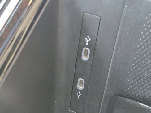 Used 2023 Volkswagen ID.4 S RWD image 8