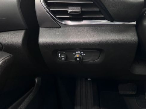 Certified 2023 Chevrolet Traverse LT AWD/4WD image 22