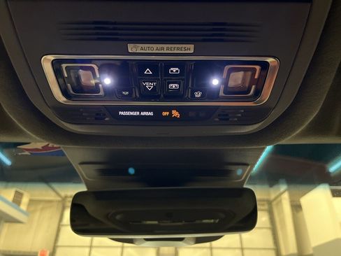 Used 2024 Lincoln Nautilus Black Label w/ Jet Appearance Package (87T) image 29