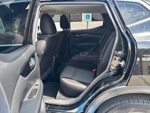 Used 2019 Nissan Rogue Sport SV w/ Technology Package FWD image 22