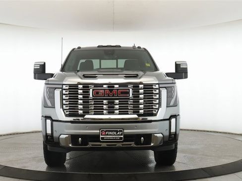 Used 2025 GMC Sierra 2500 Denali image 12