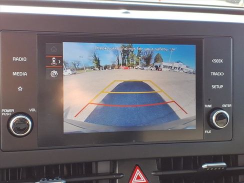 Used 2025 Kia Sportage LX FWD image 24
